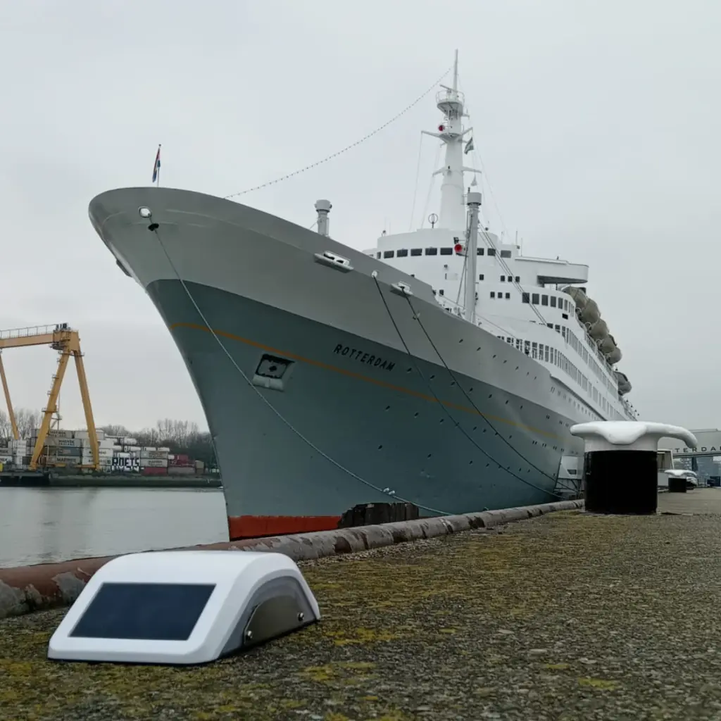 Locator Two square (4).webp