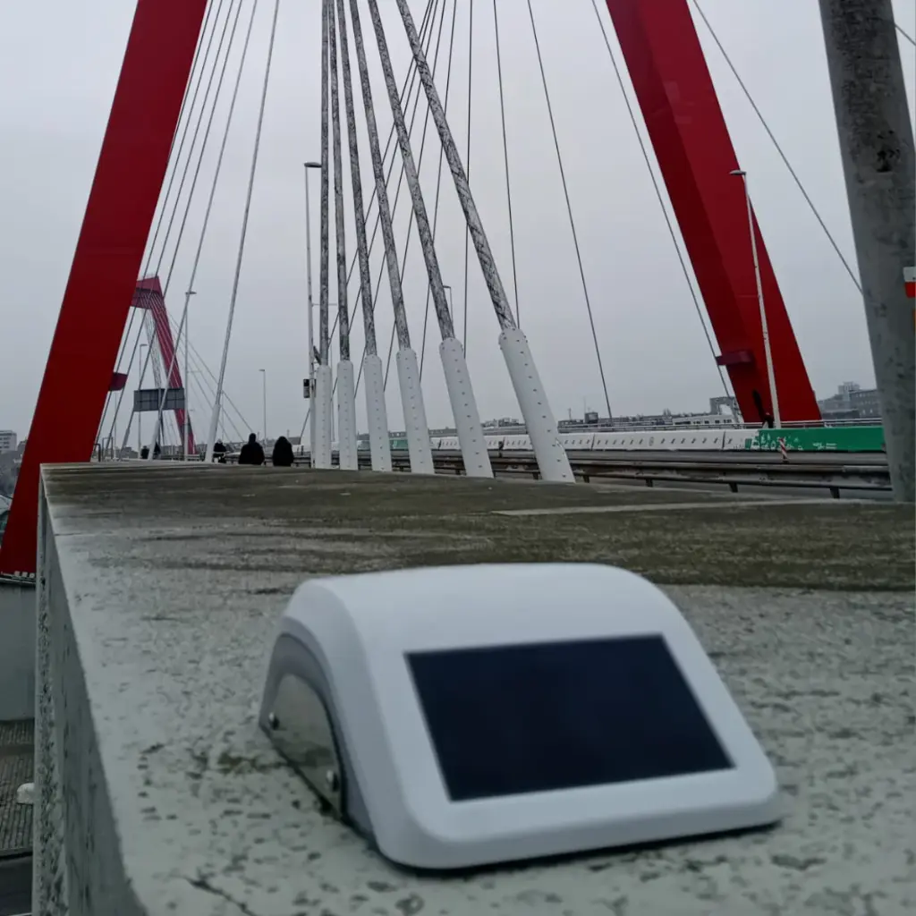 Locator Two square (3).webp