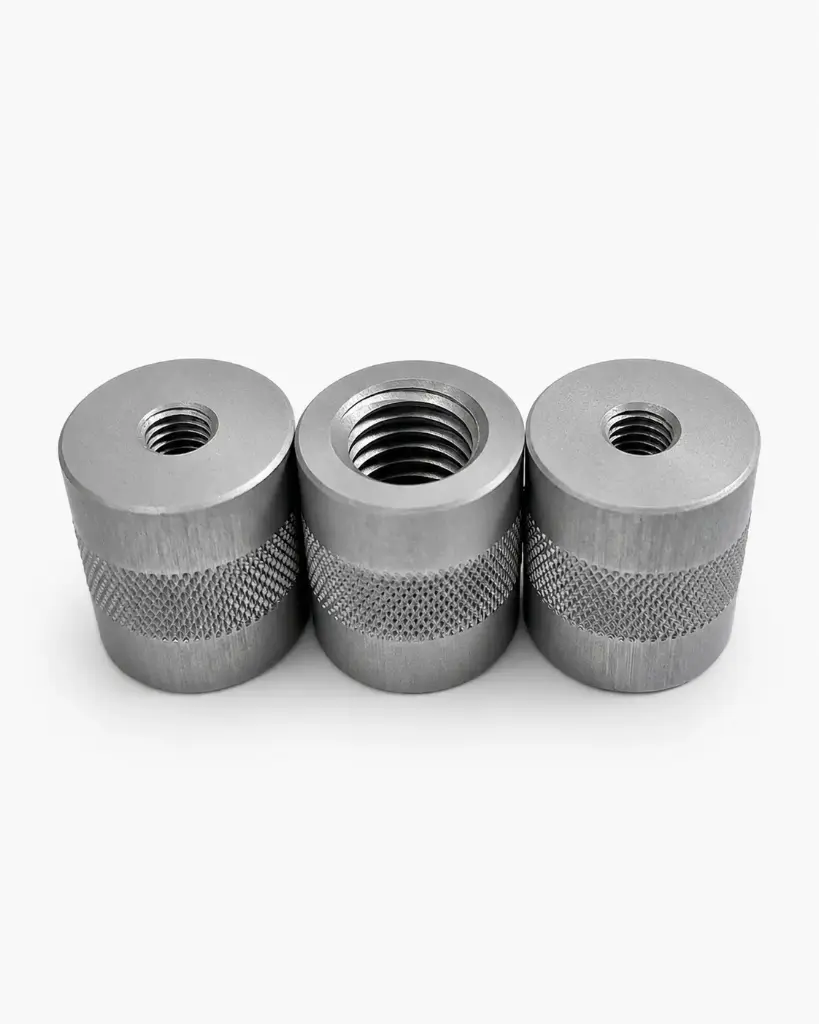 AC-117 8 mm to 5/8" adaptor for mounting plate